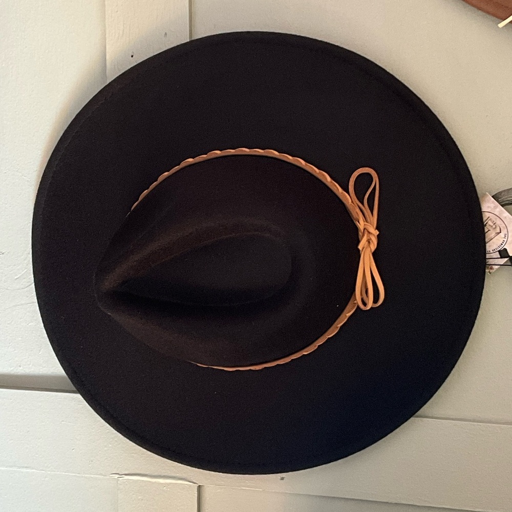 Black Wide Brim Hat with Tan Band